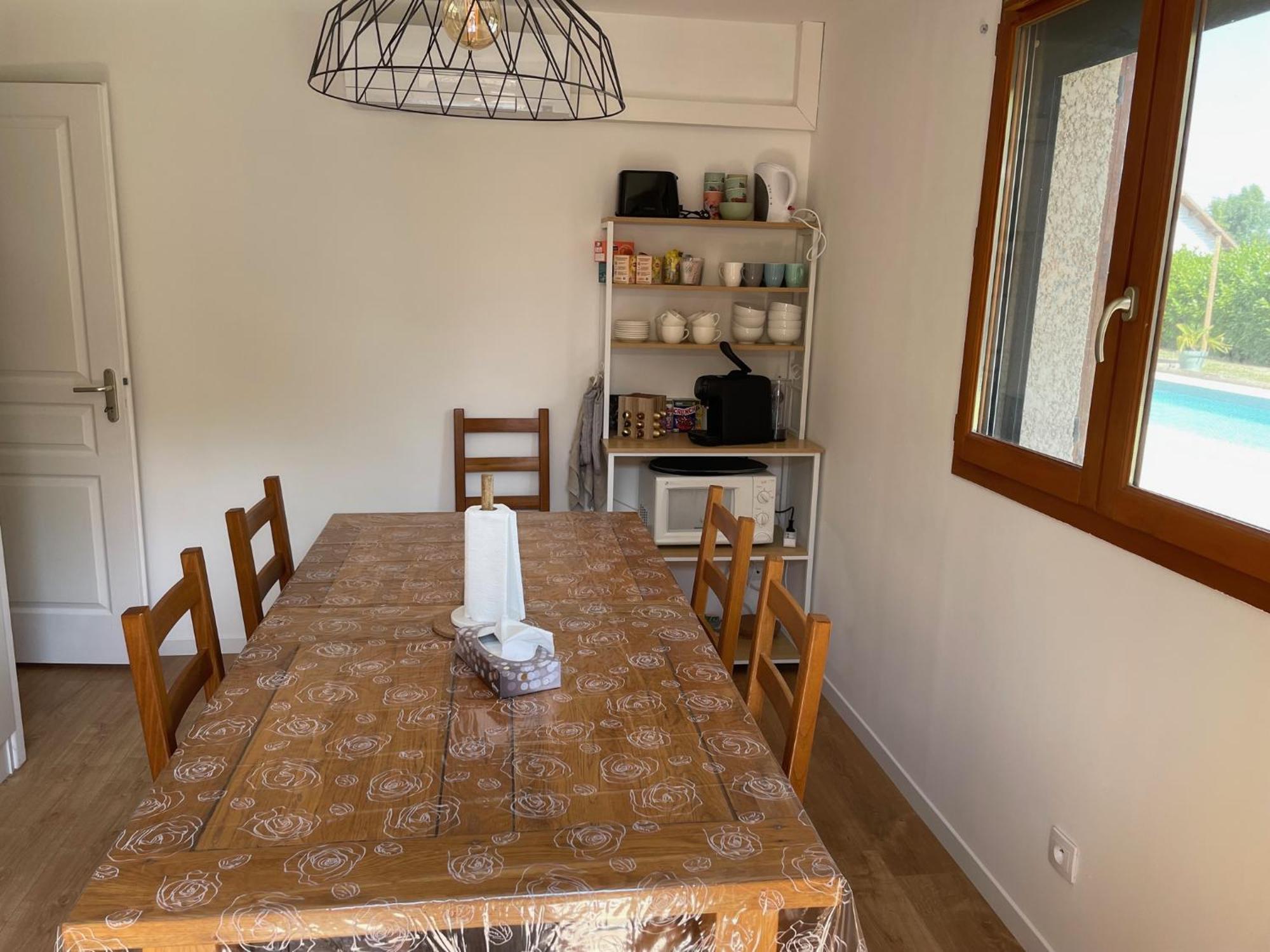 Le Double C Bed & Breakfast Saint-Victor-de-Morestel Exterior photo